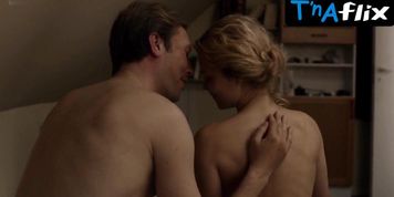 Helle Fagralid Butt Scene  in Det Skaldede Spogelse
