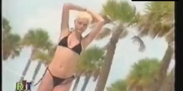Lorena Giaquinto Breasts,  Bikini Scene  in Ritmo De La Noche