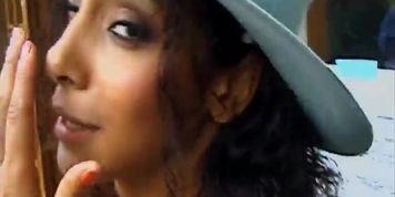 Dee Baker - Whispering Hearts BTS