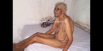 OmaGeiL Amateur Pics of Crazy Hot Granny Tits