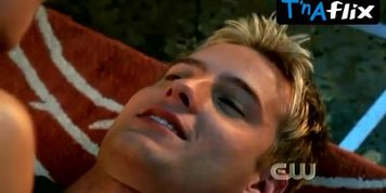 Erica Durance Sexy Scene  in Smallville