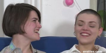 Luna verw&ouml;hnt Tumpies s&uuml;&szlig;en Arsch