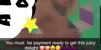 @ziny_jay on snapchat. Scammer/thief DONT give her your money trust me.