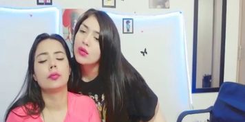 Latina tongue sucking fun!