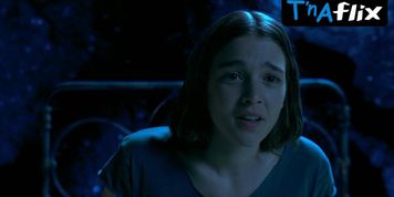 Marta Nieto Breasts,  Bush Scene  in Feria: The Darkest Light