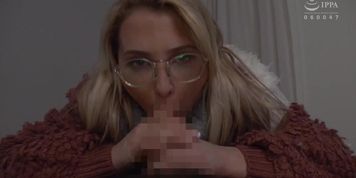 amwf blonde 16 (Alix Lynx)