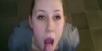 Homemade deepthroat with horny gf