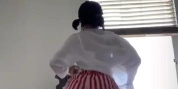 Doja Cat twerking