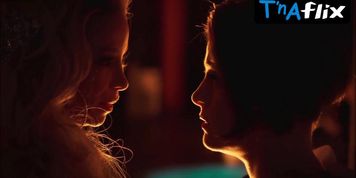 Danielle Winits Sexy Scene  in Eu, A Vo E A Boi