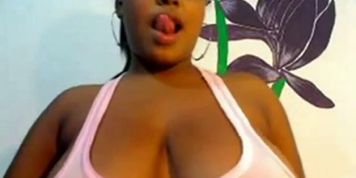 Ebony BBW Shows Her Big Tits On Cam - negrofloripa - video 1
