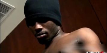 Thug sucking cock and fuck anal bareback goes rough