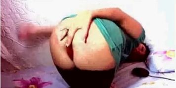 Milf mommy suck strapotn and private show - video 1