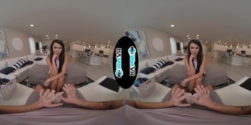 WETVR Seductive Stepsister Gets Fucked In Her First VR Porn (Hime Marie)