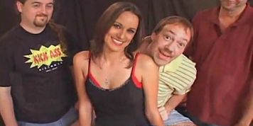 TAMPA BUKKAKE - Tampa Slut Wife's Mini Bukkake Banging! (Dirty D)