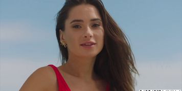 VIXEN She couldn't resist naughty vacation with stranger (Jade Starr)