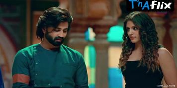 Sadiya Khan Sexy Scene  in Talaab
