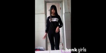 Really Beautiful Chinese girls strip dance part-1 - video 1