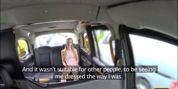 College Carmel Anderson skips her class to fuck in the taxi