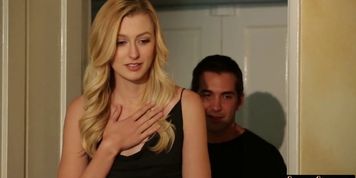 Teen babe screwed by her new step daddy