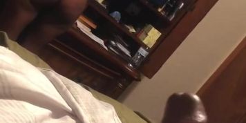 BIG BOOTY COMCAST GIRL FIXING CABLE BUTT NAKED FOR TIP WHILE WIFE IS AT WORK