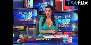 Keren Rios Breasts Scene  in Noticias 62 En Vivo