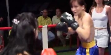 DWW Topless Boxing - Lessja vs Svetlana Kr