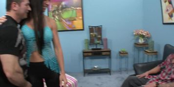 Gangster girlfriends in this porn spoof called Bonny and Clide- PervMilfsnTeens