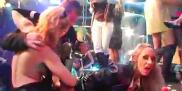 Cynthia Vellons moans and screams at Drunksexorgy (Cynthia Paul)