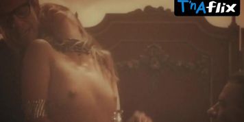 Tammy Di Calafiori Underwear, Breasts Scene  in Magnifica 70