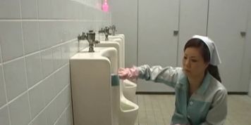 Asian doll is cleaning the wrong public part4 - video 1