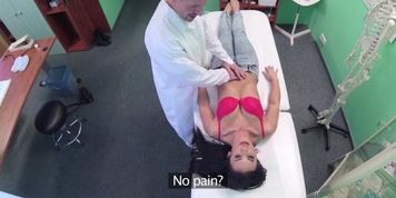 FakeHospital - Doctor seduces sexy holiday maker