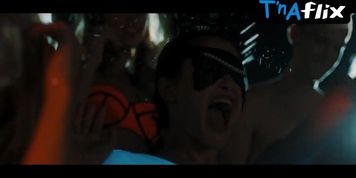 Danielle Koppers Breasts Scene  in Fissa