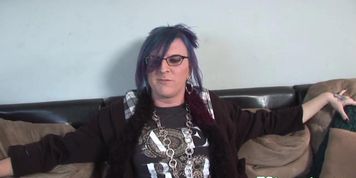 Alternative tgirl wanks solo on casting couch