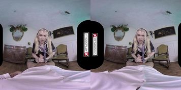 VR Schoolgirl