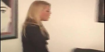 Babysitter threesome (Chelsea Zinn)