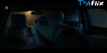 Anna Rudakova Sexy Scene  in Besprintsipnye