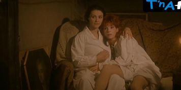 Mylene Farmer Lesbian,  Breasts Scene  in Giorgino