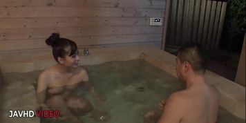 Yui Oba Sizzles With Oral Delight In Steamy Jacuzzi Encounter
