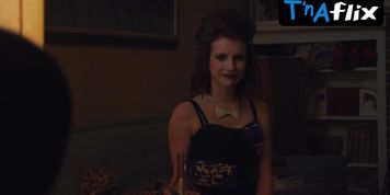 Emma Roberts Sexy Scene  in Adult World