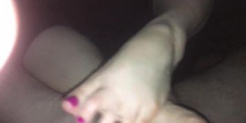 Latina feetjob x big white dick