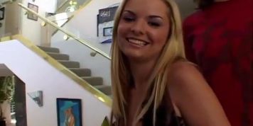 Blonde whore sucks on two cocks: major facial spunkshots here (Cassie Courtland)