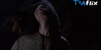 Thandie Newton Bush Scene  in Beloved