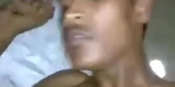 Horny Indian guy screw in a small shelter