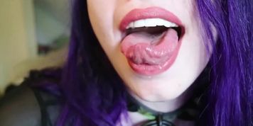 spit goth chick