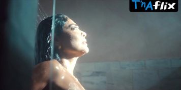 Juliana Paes Breasts Scene  in Desperate Lies