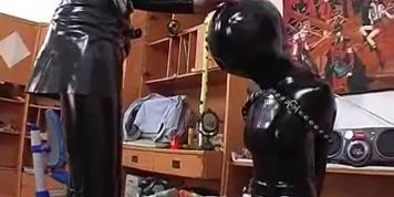 Inflated bondage 