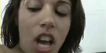 Comendo a cunhada gostosa