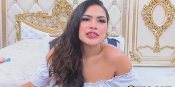 Hot Hot Babe Having A Masturbation