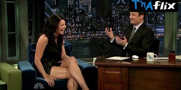 Lauren Graham Sexy Scene  in Late Night With Jimmy Fallon