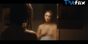 Zofia Wichlacz Breasts Scene  in Rojst